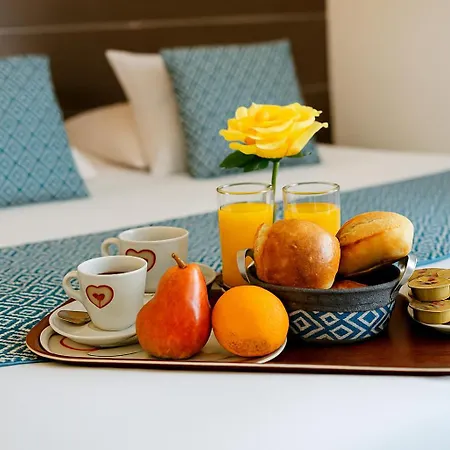 & Gil De France Cap D'agde