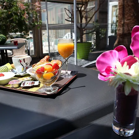 & Gil De France Cap D'agde Agde