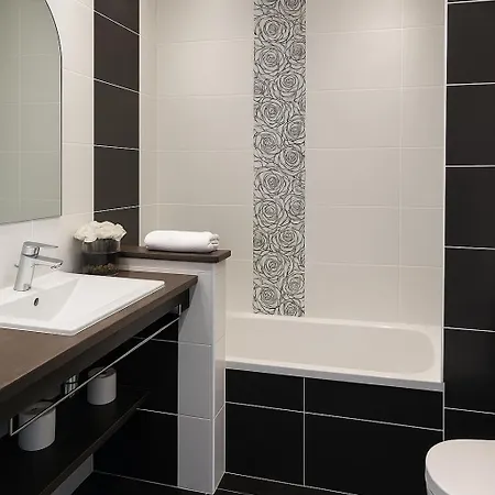 Hotel Gil De France