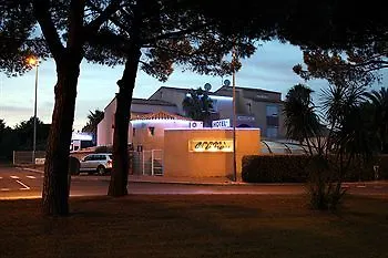 & Gil De France Cap D'agde